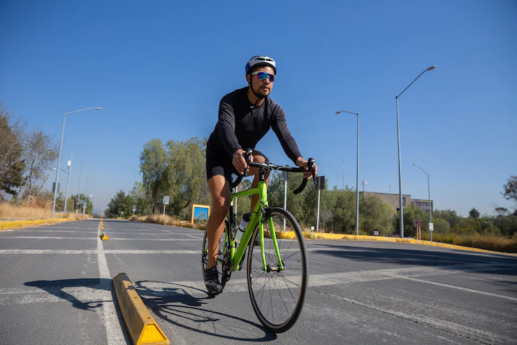 Roupas para deixar a prática do ciclismo mais segura