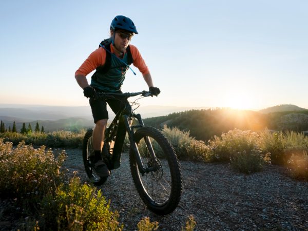 Como usar um rolo para bicicleta?