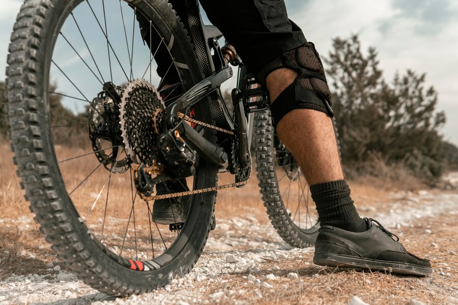 Mantenha seus Pés protegidos durante suas pedaladas