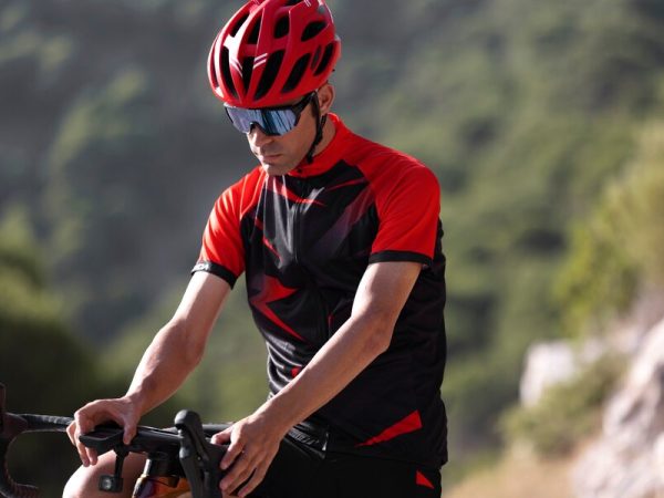 Moda e Conforto sobre Duas Rodas: Conheça as Melhores Camisas de Ciclismo